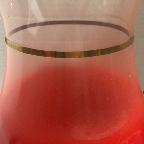 Vintage 1960’s Red Blendo Pitcher West Virginia 2 quart gold foil trim ❤️ - Picture 7 of 10
